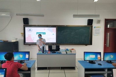 物理科学与技术学院青年志愿者服务中心开展 